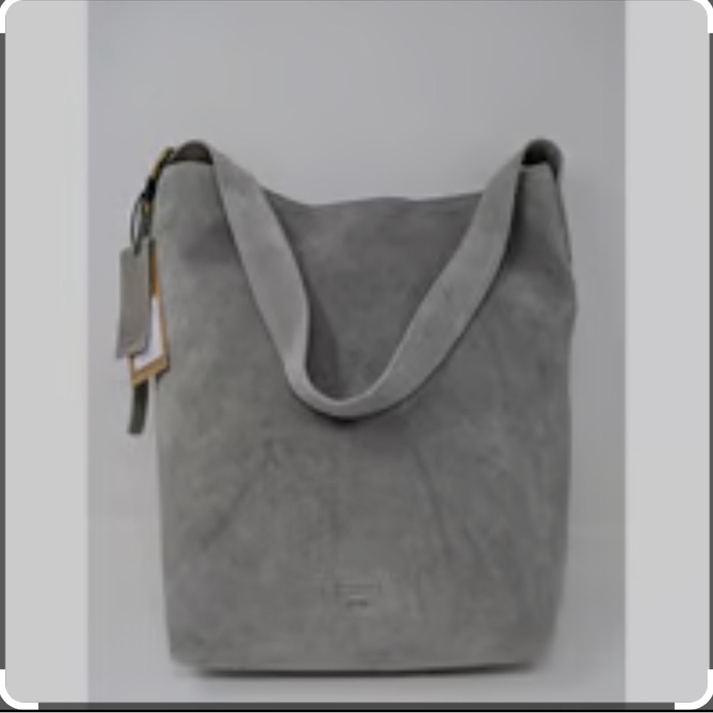 Gorgeous, Margot New York Kaye Bucket Tote❤️ - Picture 3 of 8